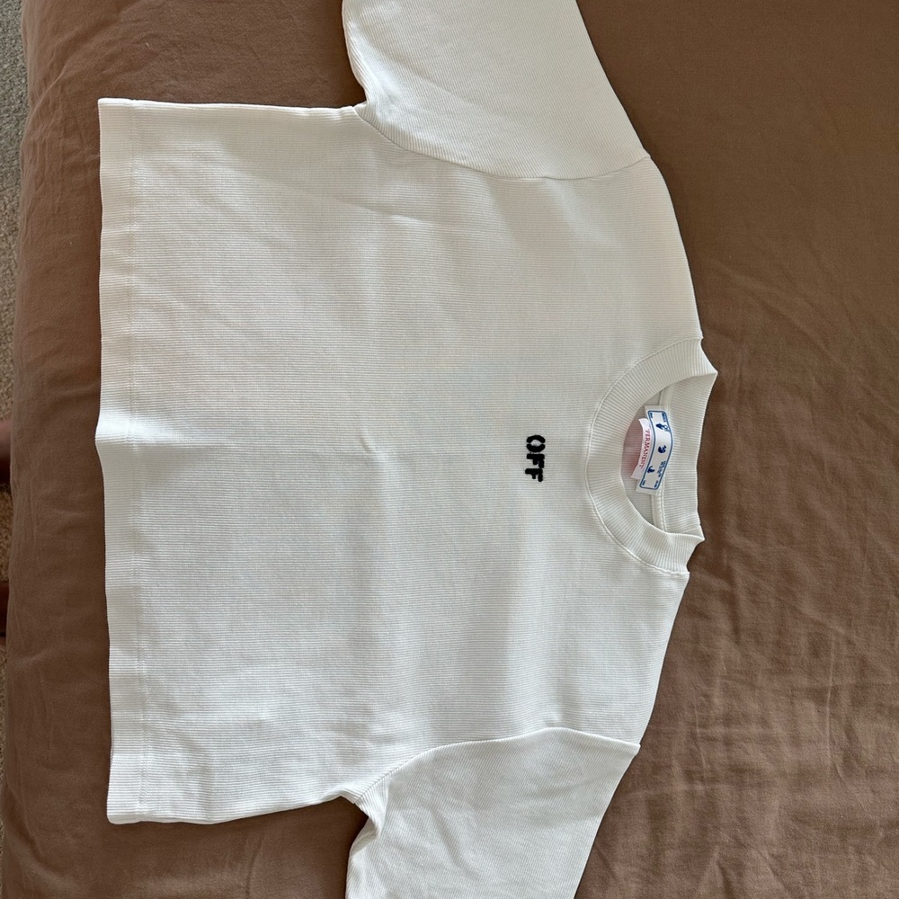 Off-White Cropped White Short Sleeve Tee size Medium